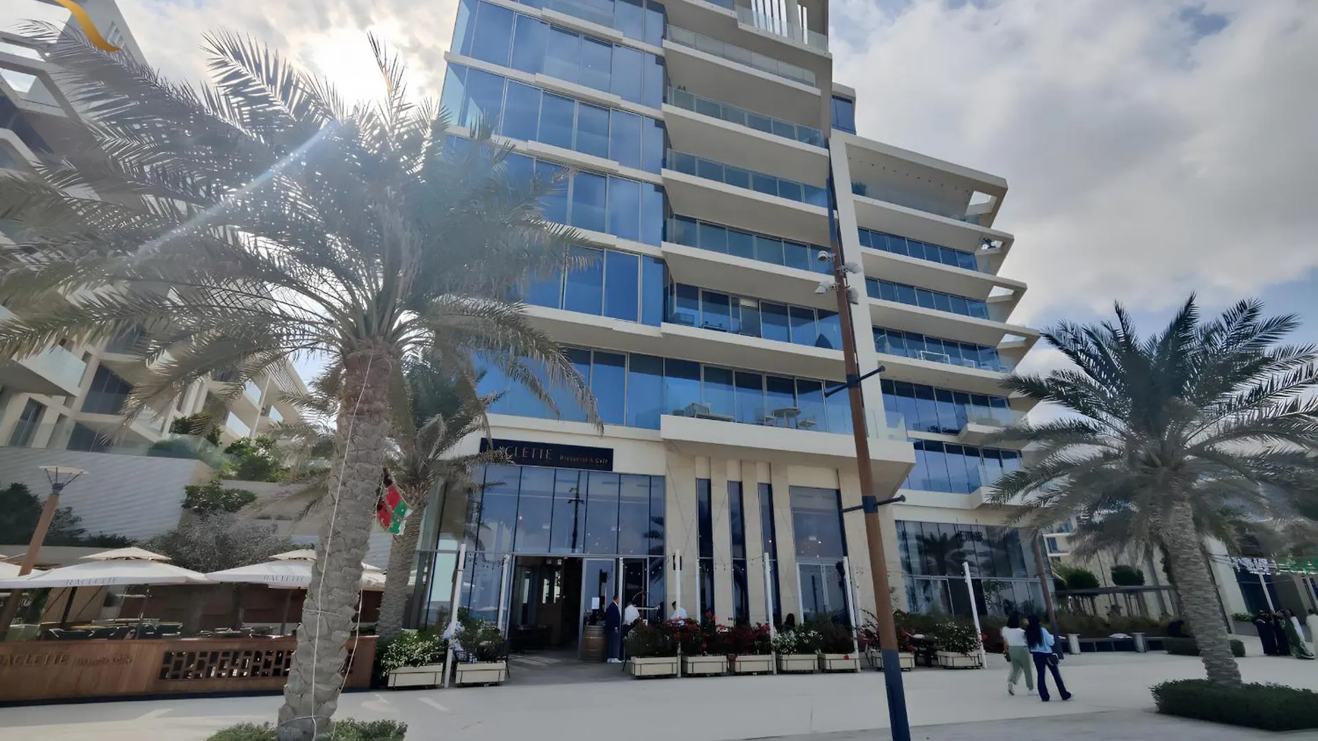 아부다비 Azure Bliss 1Br Retreat Near Saadiyat Attractions 아파트 아랍에미리트