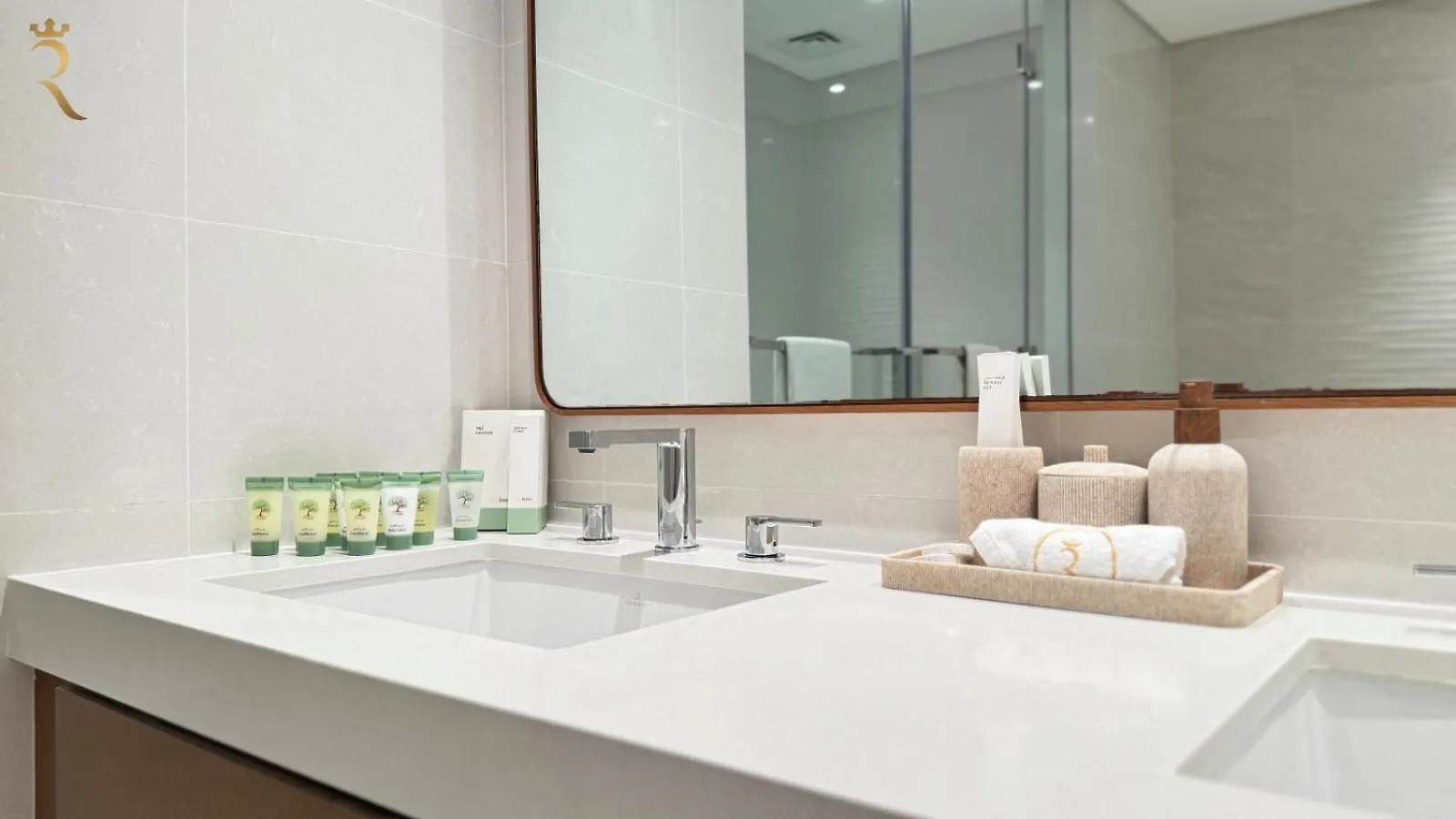 아부다비 Azure Bliss 1Br Retreat Near Saadiyat Attractions 아파트